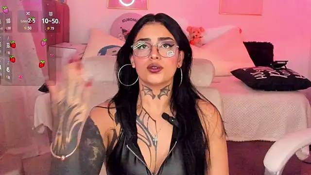 Snapshot of Hinataw33d01 chatting on 09.12.25 Hinataw33d01 online show from 09.12.25