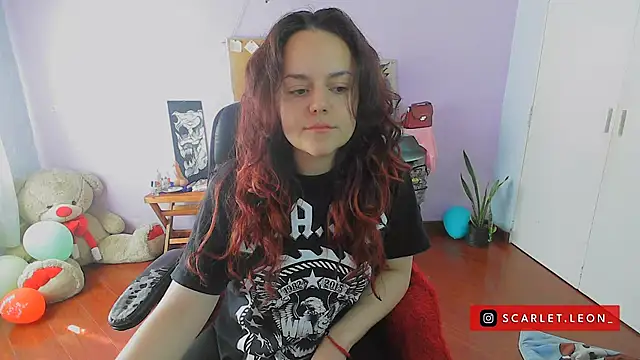 Scarletleon77 online show from 12.05.24