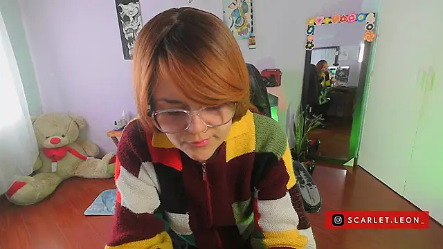 Scarletleon77 online show from 02.13.25