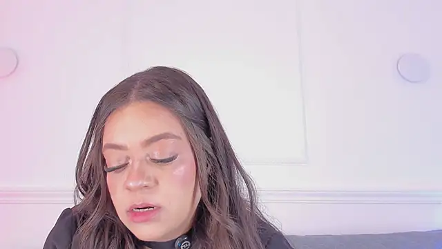 sarah-bonneth online show from 03.23.26