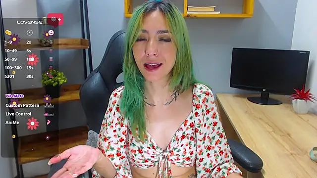 Erika Stevens online show from 10.31.25