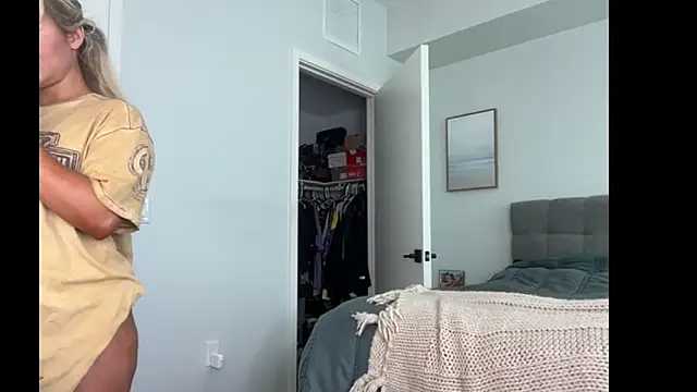 ElenaErickson online show from 02.25.26