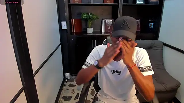 JacksonMuller  online show from 10.30.25