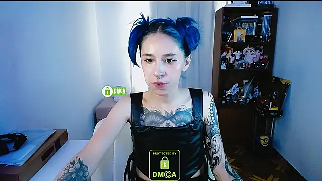 Snapshot of dakota_senju chatting on 12.13.24 dakota senju online show from 12.13.24