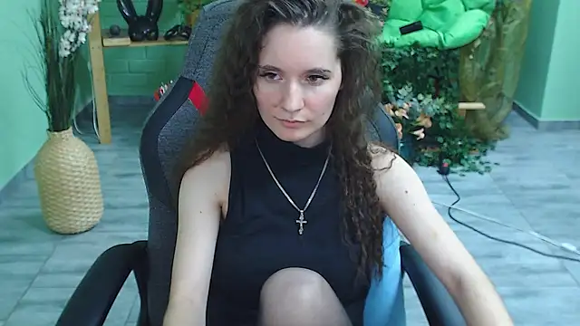 Miss Barbara  online show from 02.22.25