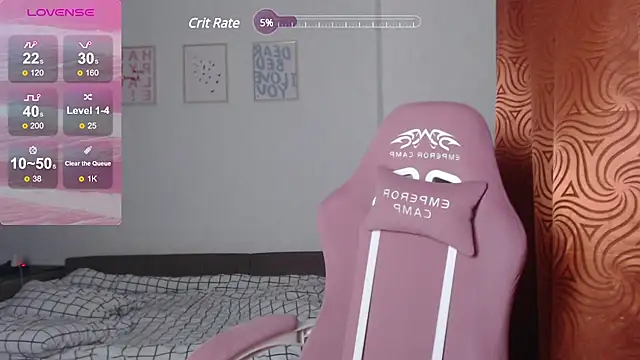 Snapshot of SweetieKendl chatting on 02.21.25 SweetieKendl online show from 02.21.25