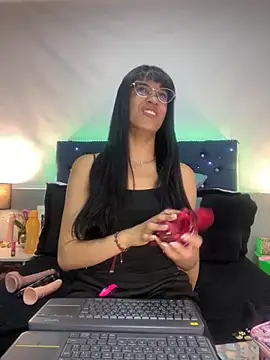 valentinabaez online show from 10.09.25
