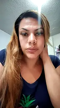 CurvyViolet online show from 01.22.25