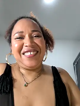 Snapshot of debboraWagner chatting on 03.15.25 debboraWagner online show from 03.15.25