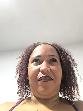 Snapshot of debboraWagner chatting on 09.29.25 debboraWagner online show from 09.29.25