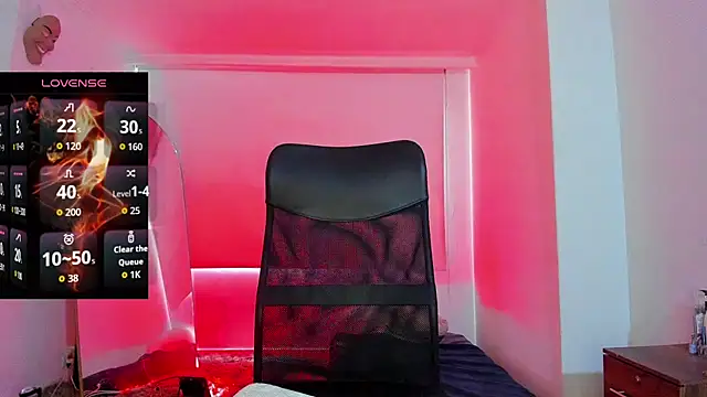 Snapshot of Your__hero1 chatting on 09.14.25 Your hero1 online show from 09.14.25