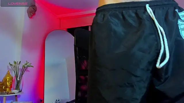 Snapshot of Your__hero1 chatting on 10.03.25 Your hero1 online show from 10.03.25