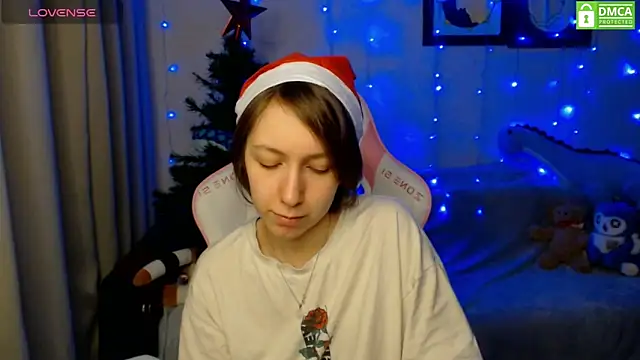 Snapshot of LeahGottty chatting on 12.25.24 LeahGottty online show from 12.25.24