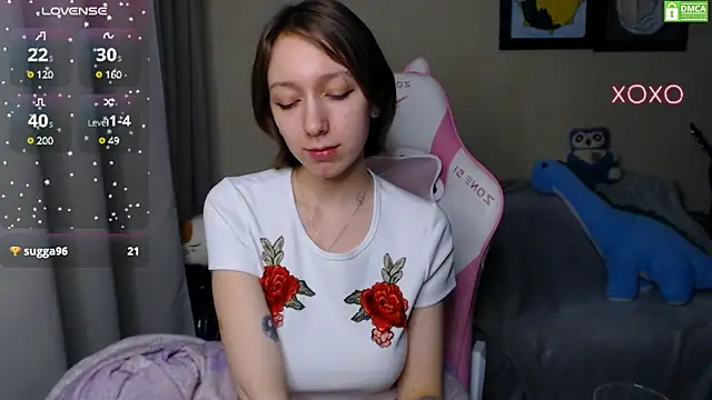 Snapshot of LeahGottty chatting on 02.06.25 LeahGottty online show from 02.06.25