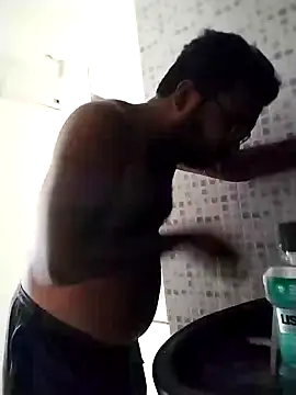 Snapshot of findmemylove chatting on 01.10.25 findmemylove online show from 01.10.25