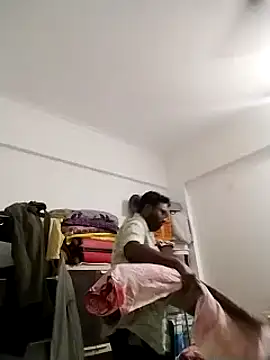 Snapshot of findmemylove chatting on 01.12.25 findmemylove online show from 01.12.25