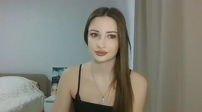 Snapshot of Jule_Helen chatting on 02.18.25 Jule Helen online show from 02.18.25