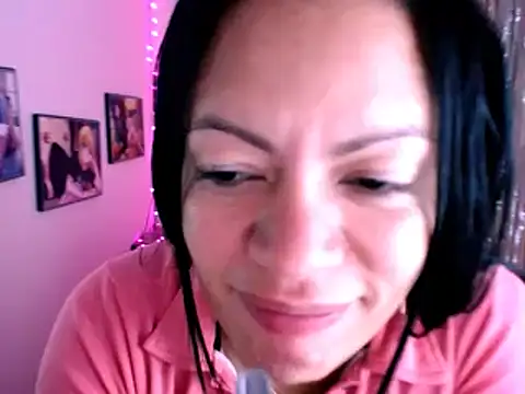 Cristal w online show from 12.18.24