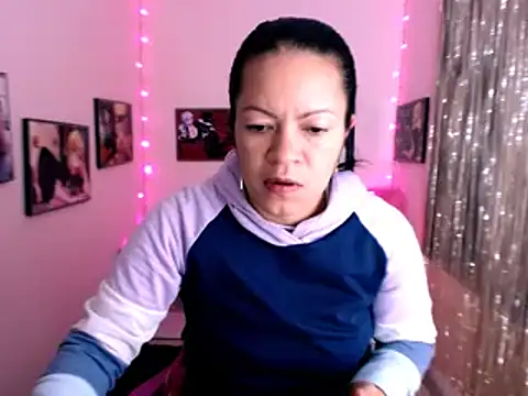 Cristal w online show from 01.08.25