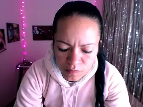 Cristal w online show from 01.30.25