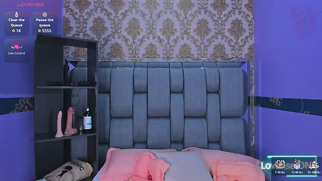 Lila Pinky online show from 11.05.25