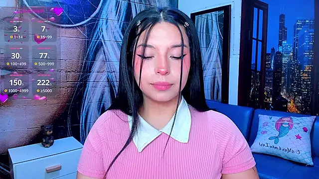 Snapshot of Small_naughty_ chatting on 01.31.25 Small naughty online show from 01.31.25