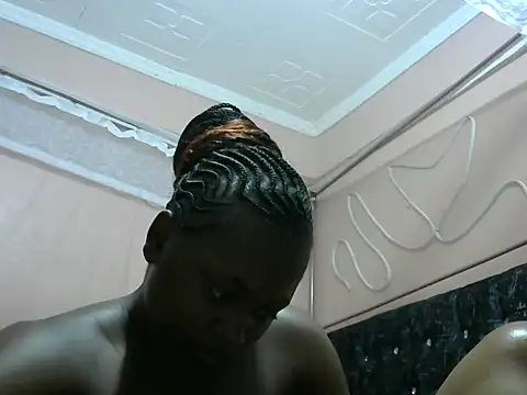 Snapshot of slender-qwene chatting on 07.01.26 slender-qwene online show from 07.01.26