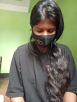 Snapshot of Anusri- chatting on 02.28.25 Anusri- online show from 02.28.25