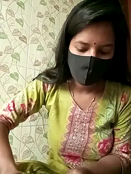 Snapshot of Anusri- chatting on 03.08.25 Anusri- online show from 03.08.25