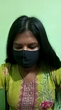 Snapshot of Anusri- chatting on 03.08.25 Anusri- online show from 03.08.25