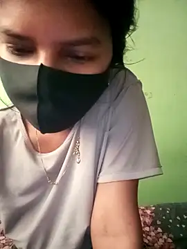 Snapshot of Anusri- chatting on 03.18.25 Anusri- online show from 03.18.25