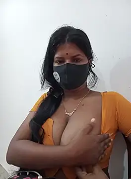 Snapshot of Anusri- chatting on 10.13.25 Anusri- online show from 10.13.25