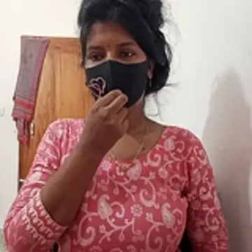 Snapshot of Anusri- chatting on 10.23.25 Anusri- online show from 10.23.25