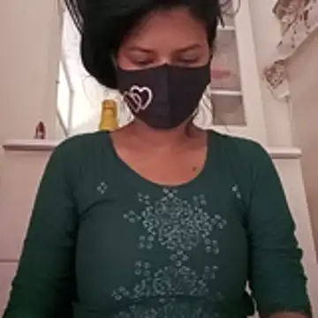 Snapshot of Anusri- chatting on 11.05.25 Anusri- online show from 11.05.25