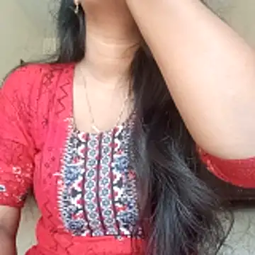 Snapshot of Anusri- chatting on 11.14.25 Anusri- online show from 11.14.25