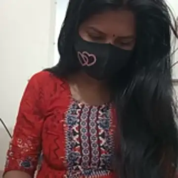 Snapshot of Anusri- chatting on 11.23.25 Anusri- online show from 11.23.25