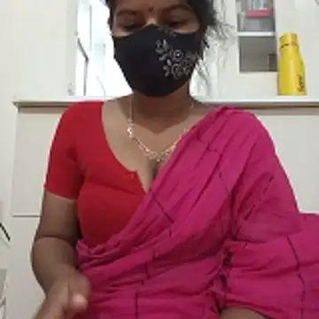 Snapshot of Anusri- chatting on 11.24.25 Anusri- online show from 11.24.25