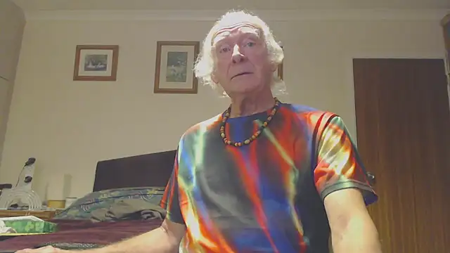 Snapshot of WaverlyKernow chatting on 12.15.24 WaverlyKernow online show from 12.15.24