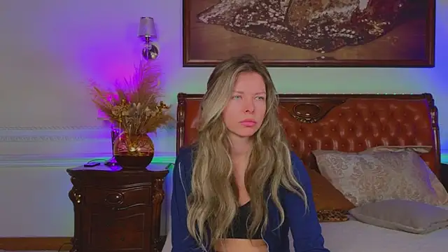 Real Tini online show from 11.18.25