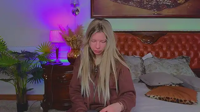 Real Tini online show from 02.05.26