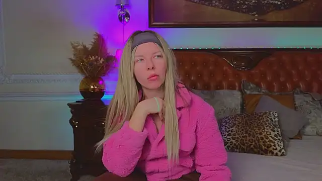 Real Tini online show from 02.10.26