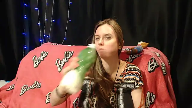 Snapshot of Milana69 chatting on 04.15.26 Milana69 online show from 04.15.26