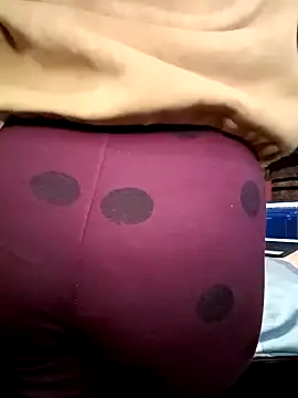 Snapshot of yourkajal chatting on 01.04.25 yourkajal online show from 01.04.25