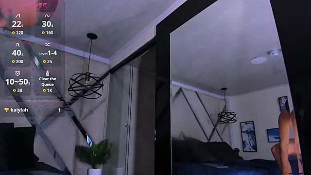 Snapshot of ElianFoxter chatting on 11.08.25 ElianFoxter online show from 11.08.25