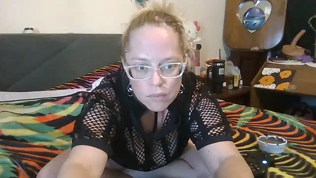 Snapshot of Toybox13_Pika chatting on 11.24.25 Toybox13 Pika online show from 11.24.25