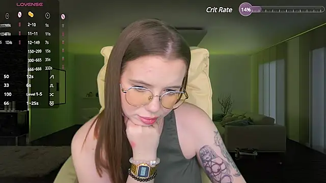 Snapshot of SecretDesireMe chatting on 03.20.25 SecretDesireMe online show from 03.20.25