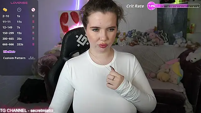 Snapshot of SecretDesireMe chatting on 10.05.25 SecretDesireMe online show from 10.05.25