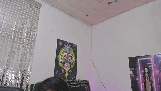 Snapshot of Megan_Miles02 chatting on 12.15.24 Megan Miles02 online show from 12.15.24