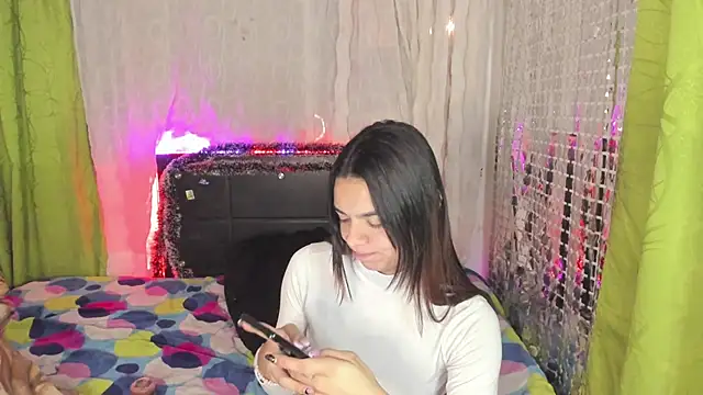 Snapshot of Megan_Miles02 chatting on 01.06.25 Megan Miles02 online show from 01.06.25