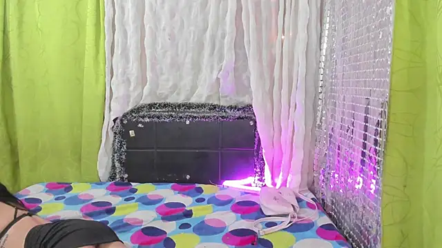 Snapshot of Megan_Miles02 chatting on 01.11.25 Megan Miles02 online show from 01.11.25